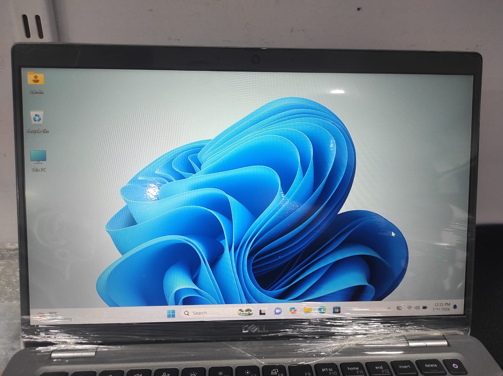 Dell laptop I5 11th gen 8gb ram 256 ssd image