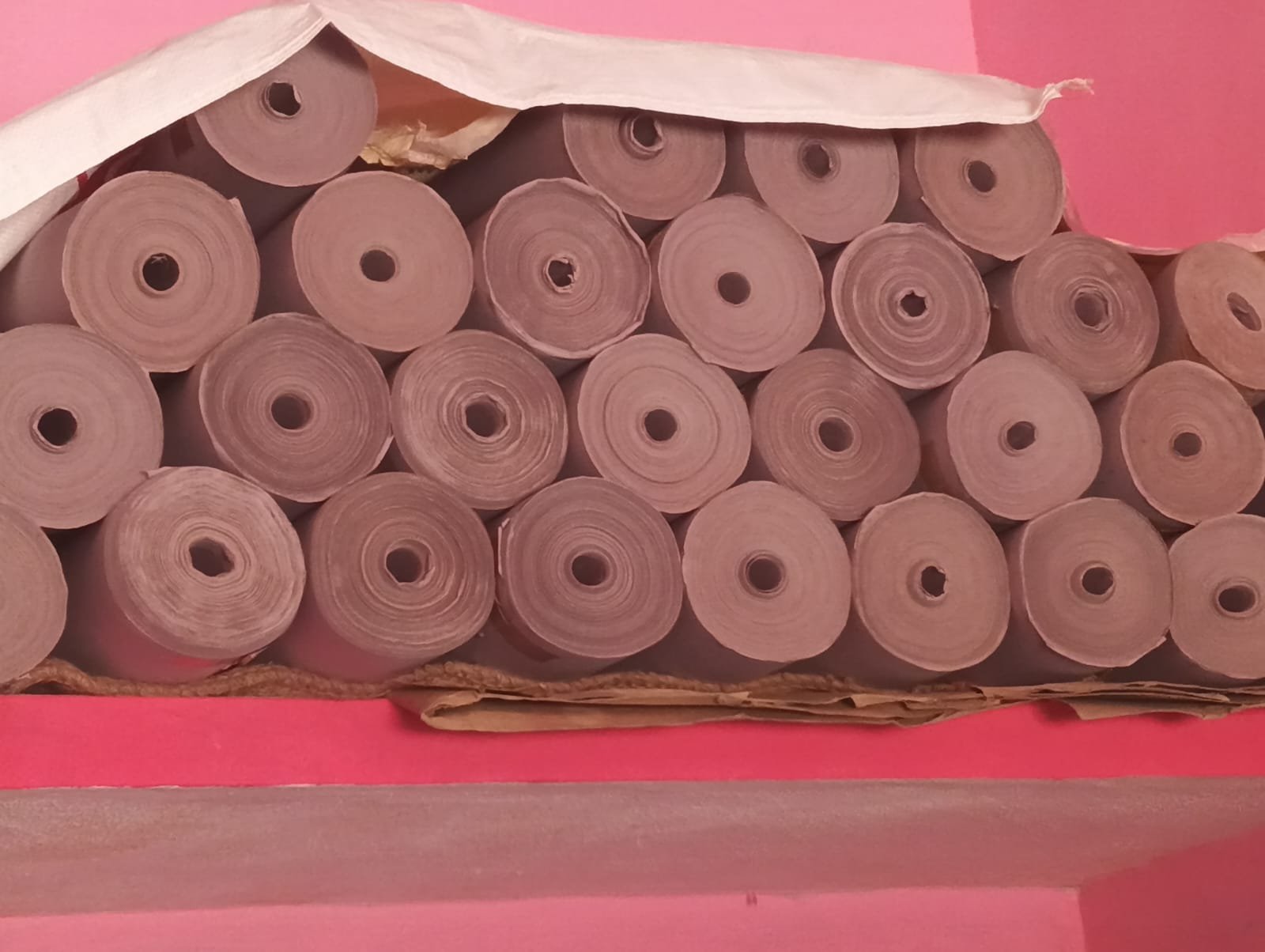Disposable Roll Table Paper 45 rs per kg shiravanthe sagara